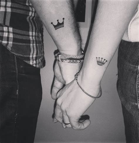 amor coronas significado tatuajes para parejas|Tatuajes de coronas en pareja